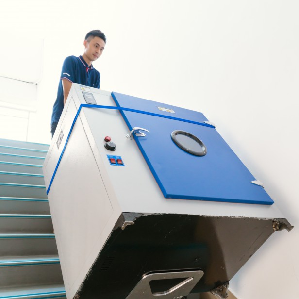 XSTO ZW7200G Ηλεκτρικό αναρριχητικό καρότσι, Μεταφορά φορτίων έως 200 kg σε σκάλες, Ασφαλής, εύκολη και αποτελεσματική χρήση