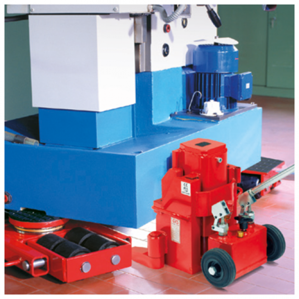 Hydraulic jack 30000kg,156mm stroke MOVING-LIFTING