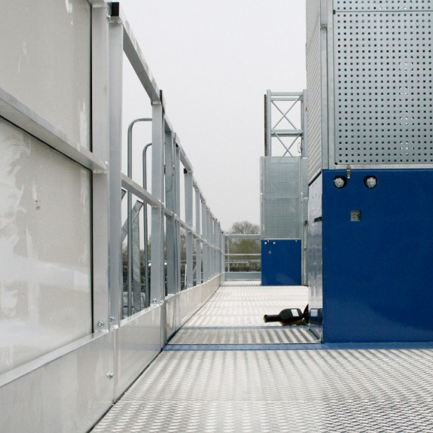 BOCKER Rack and Pinion Hoist Maxi-Climber 200M