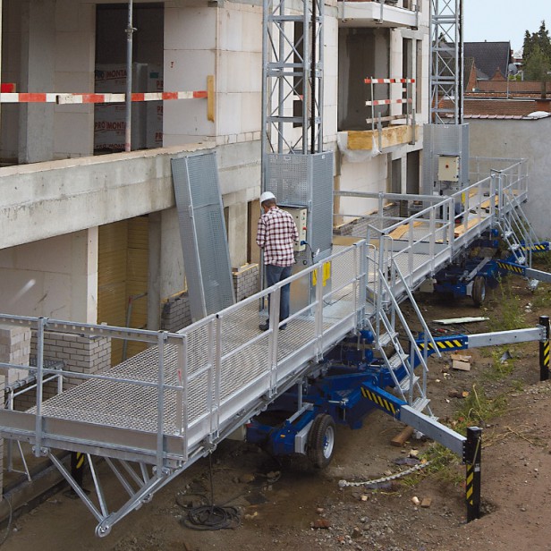 BOCKER Rack and Pinion Hoist Maxi-Climber 200M