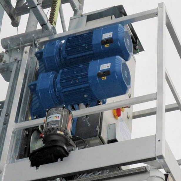 BOCKER Industrial Lift Service-Lift