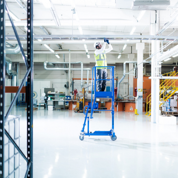 BOCKER ALP-AΝΥΨΩΤΙΚΟ ΑΤΟΜΩΝ-IXO-Lift 4m 