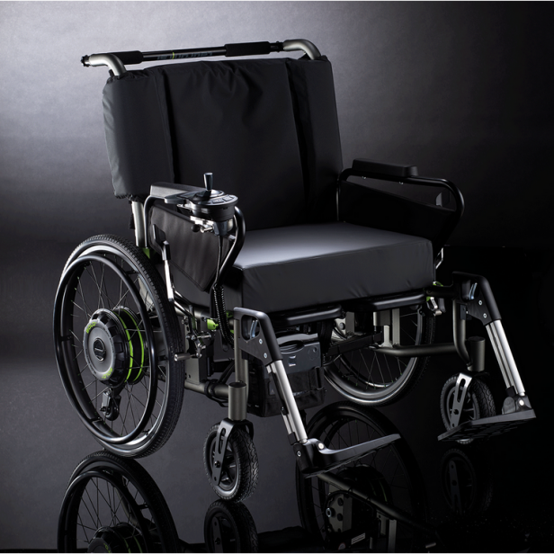 AAT SOLO+ ηλεκτρικό σύστημα υποβοήθησης για αμαξίδια με μπαταρία λιθίου AAT SOLO+ με joystick για εύκολη οδήγηση AAT SOLO+ τοποθέτηση χωρίς εργαλεία 