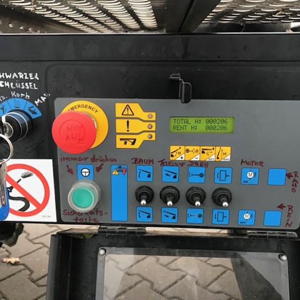 μεταχειρισμενο Καλαθοφόρο Οχήμα Τηλεσκοπικού Τύπου b-lift  201mod 2017 σε Nissan Cabstar 