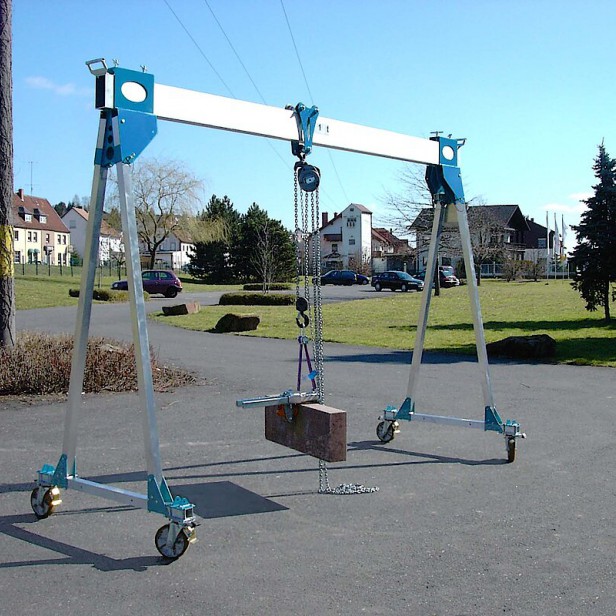 Stationary gantry crane - 1500 kg load capacity, beam length + max height can be selected 