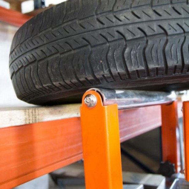 ORDER PICKER ELEVAH 75 TIRES - 7.6Μ WORKING HEIGHT 