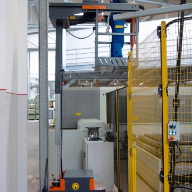 ΜΗΧΑΝΗΜΑ ΣΥΛΛΟΓΗΣ ΠΑΡΑΓΓΕΛΙΩΝ ELEVAH Ε5 ES MOVE  ΥΨΟΣ ΕΡΓΑΣΙΑΣ 4.9Μ 