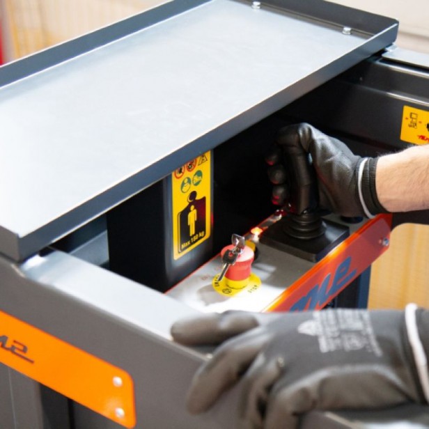 ΜΗΧΑΝΗΜΑ ΣΥΛΛΟΓΗΣ ΠΑΡΑΓΓΕΛΙΩΝ ELEVAH Ε5 ES MOVE  ΥΨΟΣ ΕΡΓΑΣΙΑΣ 4.9Μ 