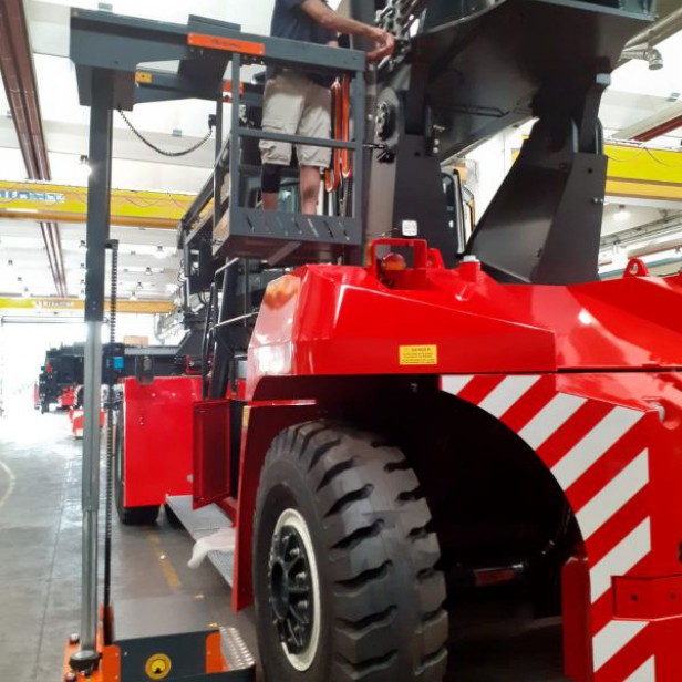 ORDER PICKER ELEVAH Ε5 ES MOVE - 4.9Μ WORKING HEIGHT 