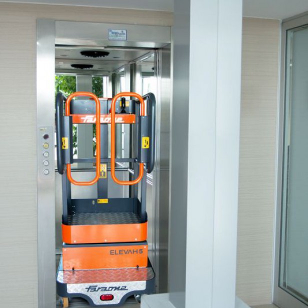 SELF-PROPELLED ELECTRIC PLATFORM ELEVAH E5 MOVE LIGHT WORKING HEIGHT 4.90M 