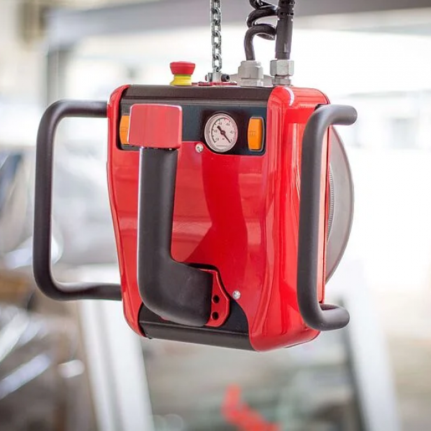 MINI GLASS LIFTER GML1 WITH HOIST FOR LIFTING 150KG 