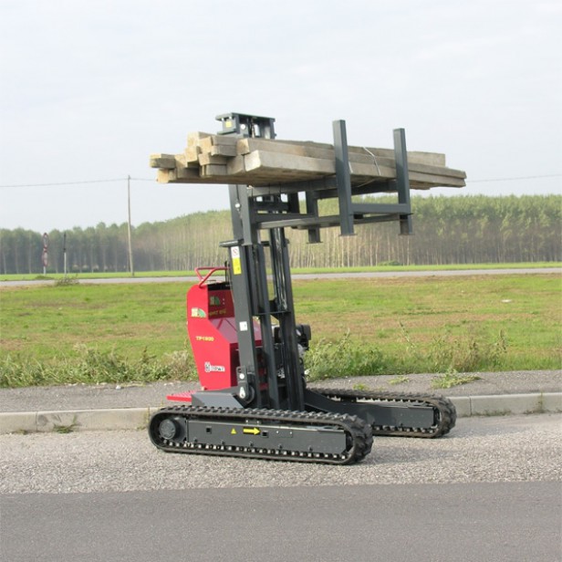 HINOWA tracked pallet jack TP1600