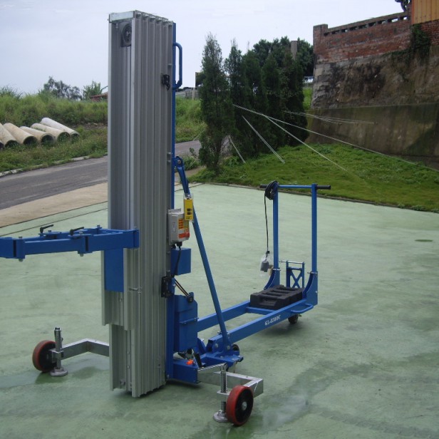 KSF GL850 AC – AC/DC ηλεκτρικό ανυψωτικό γυαλιού 300 kg 8,7 m Τηλεσκοπικό ανυψωτικό γυαλιού με AC/DC τροφοδοσία Ανυψωτικό γυαλιού KSF για προσόψεις και φωταγωγούς