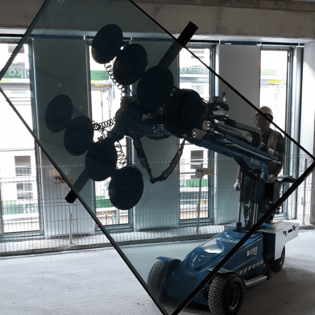 Befard XC820.1, τροχοφόρο ρομπότ τζαμιών, vacuum manipulator 820 kg, ρομπότ τοποθέτησης τζαμιών, τηλεχειρισμός, suction cups