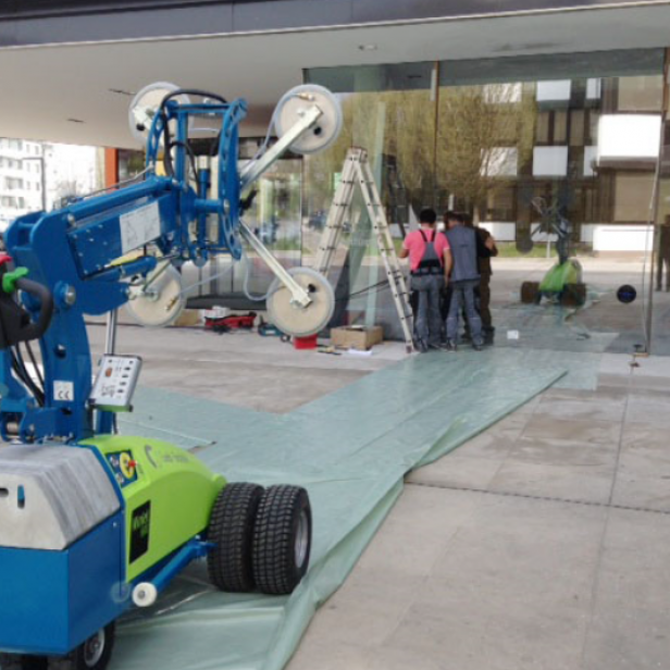 GLASS LIFTING ROBOT WINLET 600 - 600KG -3.3M 