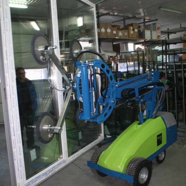 GLASS LIFTING ROBOT WINLET 600 - 600KG -3.3M 