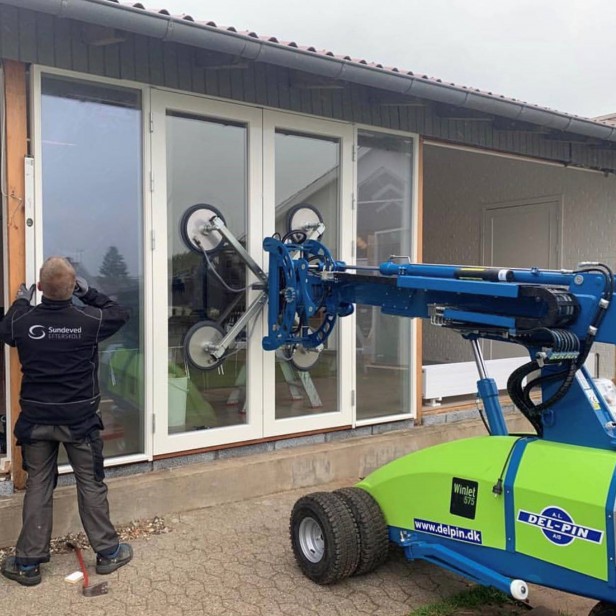 GLASS LIFTING ROBOT WINLET 575 - 575KG - 3.6M 