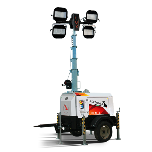 LUX M11 πύργος φωτισμού LED – φωτισμός έως 9300 m²  LUXTOWER LUX M11 – χειροκίνητος τηλεσκοπικός πύργος έως 8 m  Πύργος φωτισμού LUX M11 με γεννήτρια Kubota  LUX M11 LED tower – 4×300 W προβολείς και κάλυψη 9300 m²