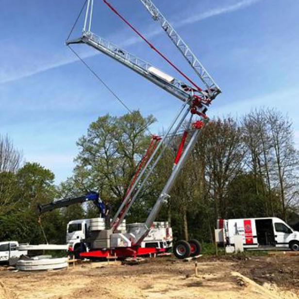 SELF ERECTING CRANE GA 134 MAX LOAD 4000 KG - 10.8Μ & 1000KG - 34M & 24M HEIGHT 