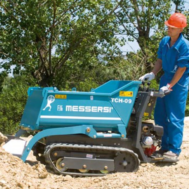 Messersi TC80 μίνι ερπυστριοφόρο dumper 800 kg Messersi TC80 με κινητήρα Honda GX270 Messersi TC80 με υδροστατική μετάδοση Messersi TC80 με 2 ταχύτητες κίνησης Messersi TC80 με πλατφόρμα φόρτωσης 0.38 m³