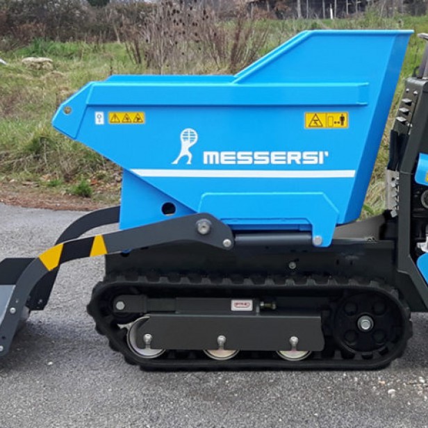 Messersi TC85D μίνι ερπυστριοφόρο dumper 850 kg Messersi TC85D με υδροστατική μετάδοση Messersi TC85D με 2 ταχύτητες κίνησης Messersi TC85D με πλατφόρμα φόρτωσης 0.43 m³ Messersi TC85D compact dumper για στενούς χώρους