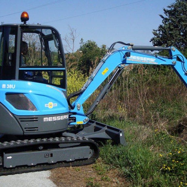 Messersì M38U μίνι εκσκαφέας βάθος σκαψίματος 3,32 m Messersì M38U ερπυστριοφόρος εκσκαφέας compact Messersì M38U mini excavator zero tail swing Messersì M38U εκσκαφέας για στενούς χώρους Messersì M38U εργοταξιακός εκσκαφέας 3450 kg