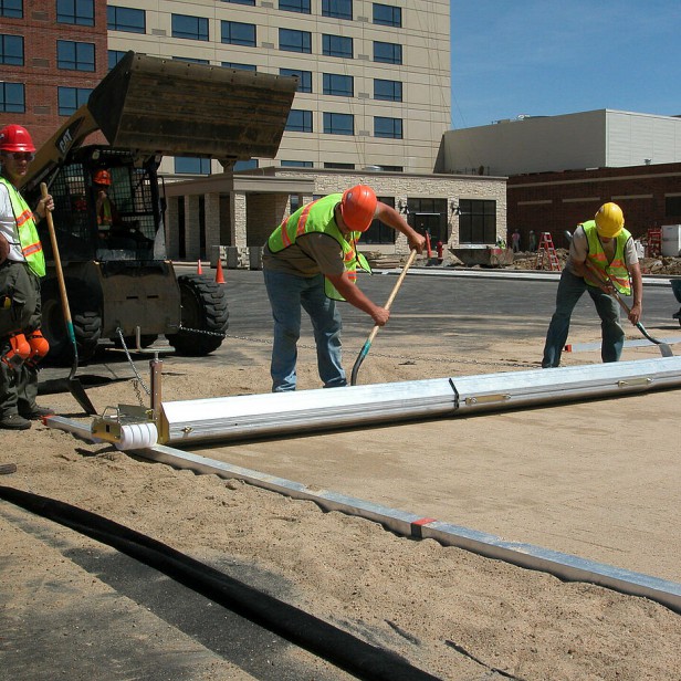 Telescopic Screeding System TAS-UNI max 600kg