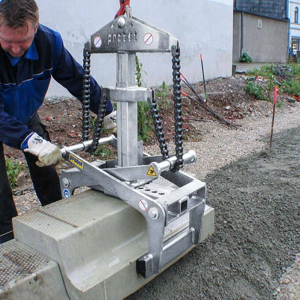 Probst FTZ grab, FTZ grab 5000 kg, Probst grab for prefabricated concrete products, FTZ lifting grab for curbs