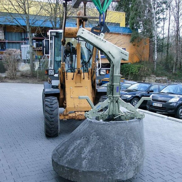 Probst SVZ-UNI VARIO σε εργοτάξιο Probst SVZ-UNI ανύψωση φρεατίου Probst SVZ-UNI σε χρήση με γερανό Probst SVZ-UNI ανύψωση κώνου φρεατίου