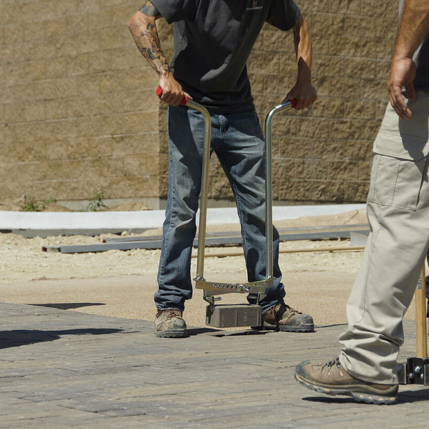 Χειροκίνητο ανυψωτικό πλακών πεζοδρομίου paver lifter 