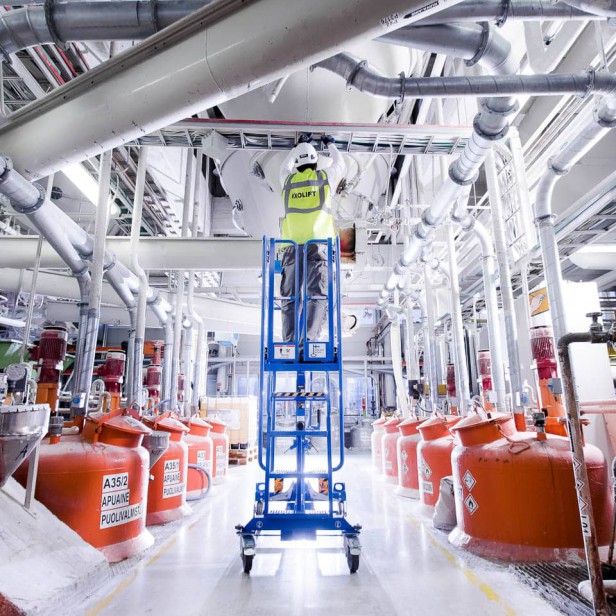 ixolift x400 INOX ATEX ανυψωτικό ατόμων ΡΥΘΜΙΖΟΜΕΝΗ ΠΛΑΤΦΟΡΜΑ ΕΡΓΑΣΙΑΣ για 3974 mm ύψος εργασίας  