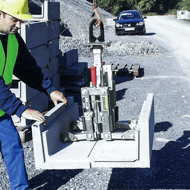 Probst KKV-200 ανυψωτική πένσα Πένσα για κανάλια καλωδίων Probst KKV-200 Probst KKV-200 σε χρήση με γερανό Πένσα Probst KKV-200 με μηχανική σύλληψη