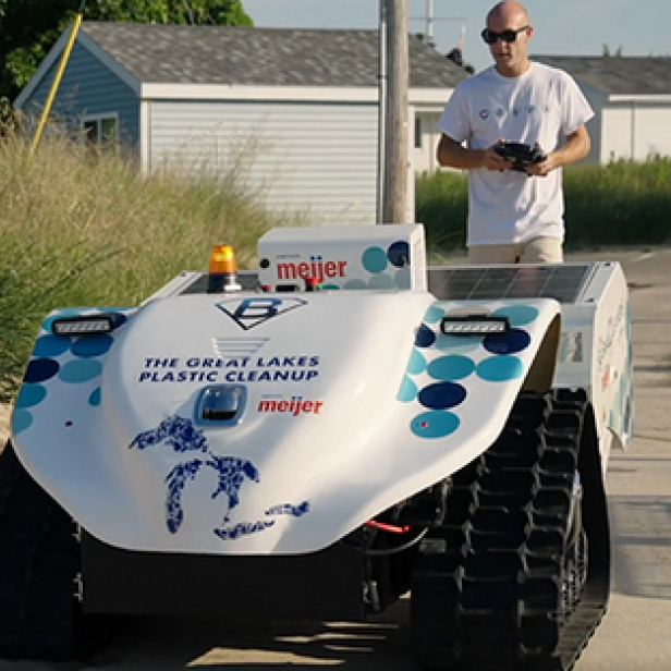 ΡΟΜΠΟΤ ΚΑΘΑΡΙΣΜΟΥ ΠΑΡΑΛΙΑΣ ΜΕ ΕΡΠΥΣΤΡΙΕΣ  ΄BEBOT S21 220V 