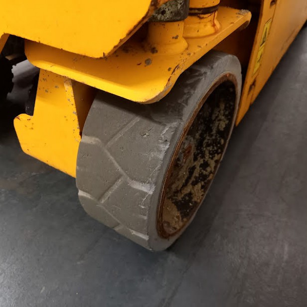 USED SCISSOR WORKING PLATFORMS  JCB S1930E UP TO 230KG 7,8M WORKING HEIGHT 