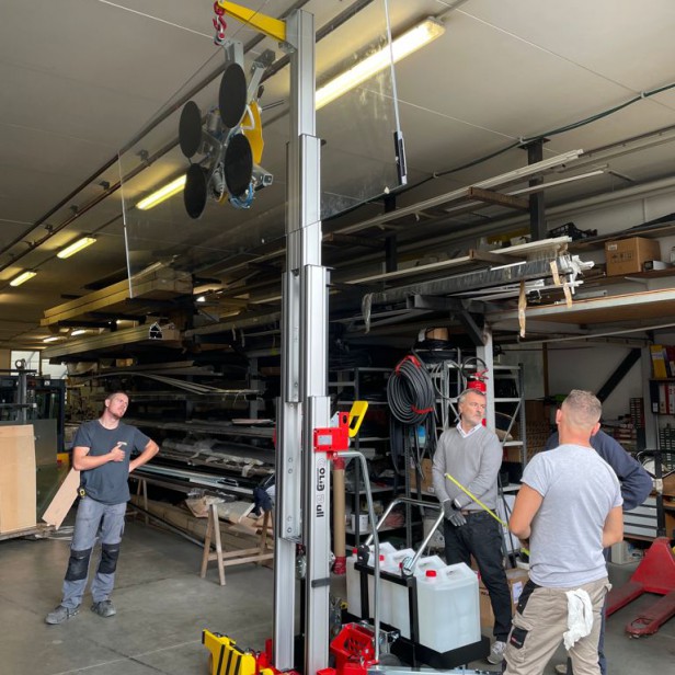 GOLIA BULL χειροκίνητο σύστημα ανύψωσης τζαμιών GOLIA BULL για επαγγελματική χρήση