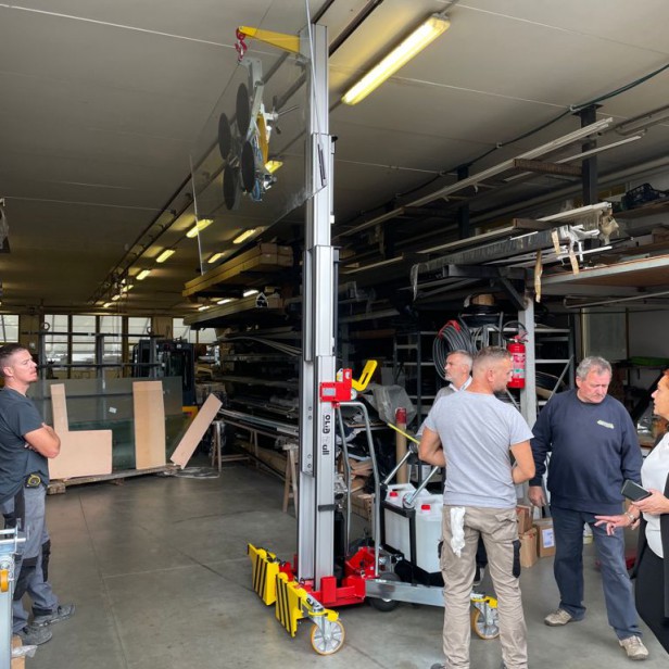 GOLIA BULL χειροκίνητο σύστημα ανύψωσης τζαμιών GOLIA BULL για επαγγελματική χρήση