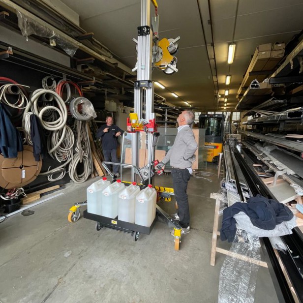 GOLIA BULL χειροκίνητο σύστημα ανύψωσης τζαμιών GOLIA BULL για επαγγελματική χρήση