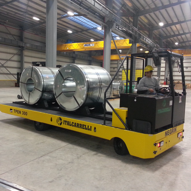 ITALCARELLI  Αυτοκινούμενοι μεταφορείς βαρέων φορτίων TPEN 300 με χωρητικότητα φορτίου που κυμαίνεται από 10 έως 500 τόνους και άνω.