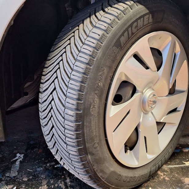 USED  ARTICULATED MOUNTED BOOM LIFT KLUBB TRUCK  120KG 10m (2018)