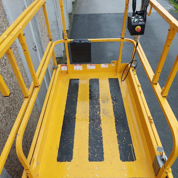 ΜΕΤΑΧΕΙΡΙΣΜΕΝΗ ΨΑΛΙΔΩΤΗ ΠΛΑΤΦΟΡΜΑ ΕΡΓΑΣΙΑΣ HAULOTTE COMPACT 14  350KG  13.8m (2020)