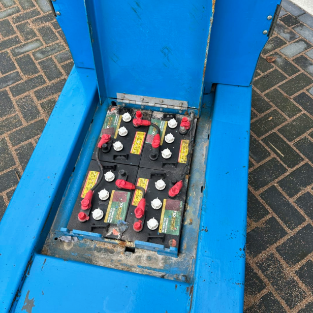 USED  Genie GR-20  WORK PLATFORM FOR 8Μ Working Height