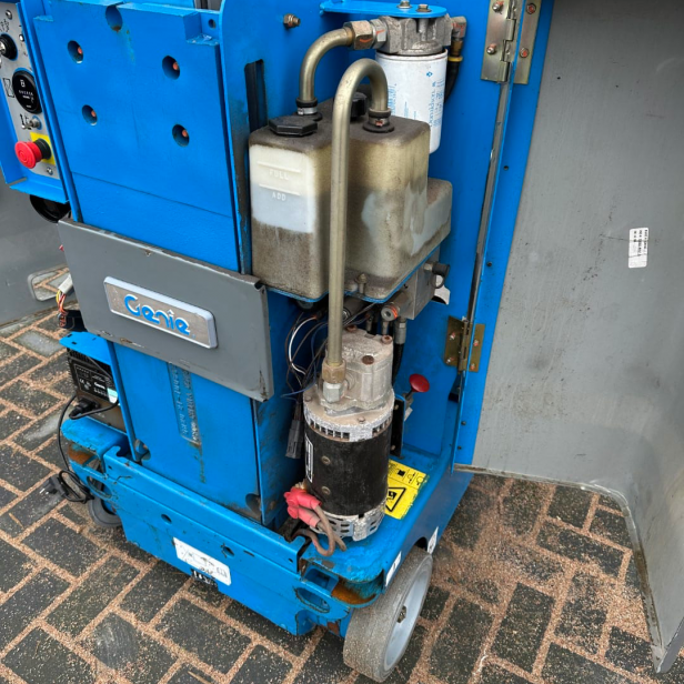 USED  Genie GR-20  WORK PLATFORM FOR 8Μ Working Height