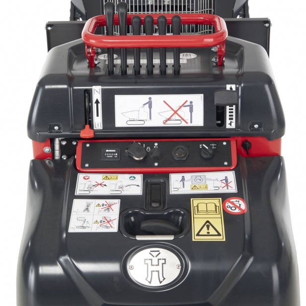 HINOWA TRACKED MINI DUMPER HS701 WITH EXTRA HIGH-TIP 550kg 