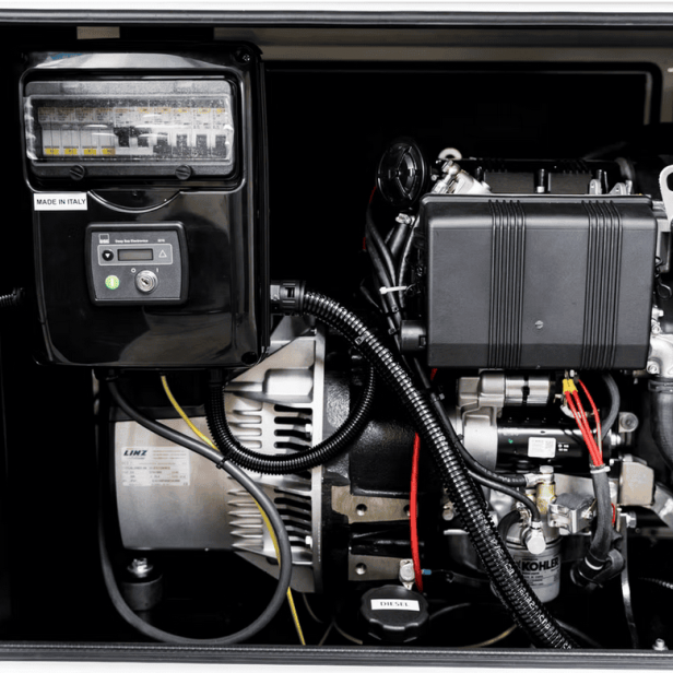 ITALTOWER LIGHTING TOWER WITH POWER GENERATOR & MANUAL LIFTING SYSTEM FENIX UP TO 8,5M ILLUMINATED AREA 9300 SQM