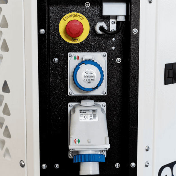 ITALTOWER LIGHTING TOWER WITH POWER GENERATOR & HYDRAULIC LIFTING SYSTEM ASTRID PRO UP TO 8.5M ILLUMINATED AREA 9300SQM