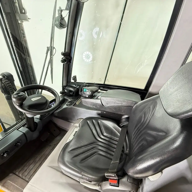  JUNGHEINRICH USED ELECTRIC FORKLIFT EFG213  1.300kg(2017) Triplex BH 205cm 3.Valve 