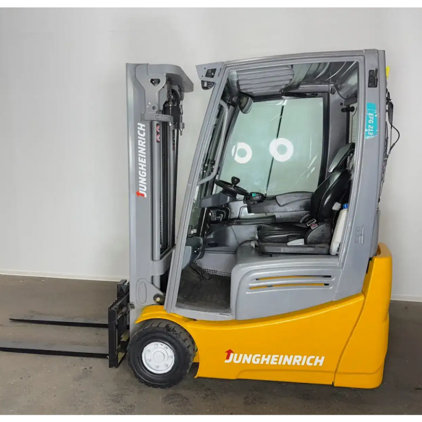  JUNGHEINRICH USED ELECTRIC FORKLIFT EFG213  1.300kg(2017) Triplex BH 205cm 3.Valve 