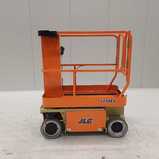 USED JLG 1230ES (2014) 5.66M 230KG 