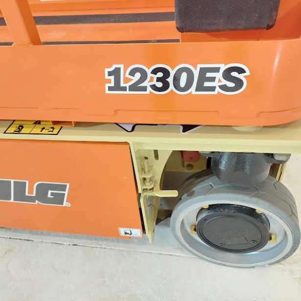  JLG 1230ES ΜΕΤΑΧΕΙΡΙΣΜΕΝΟ ΑΝΥΨΩΤΙΚΟ ΑΤΟΜΩΝ  (2014) 5.66M 230KG