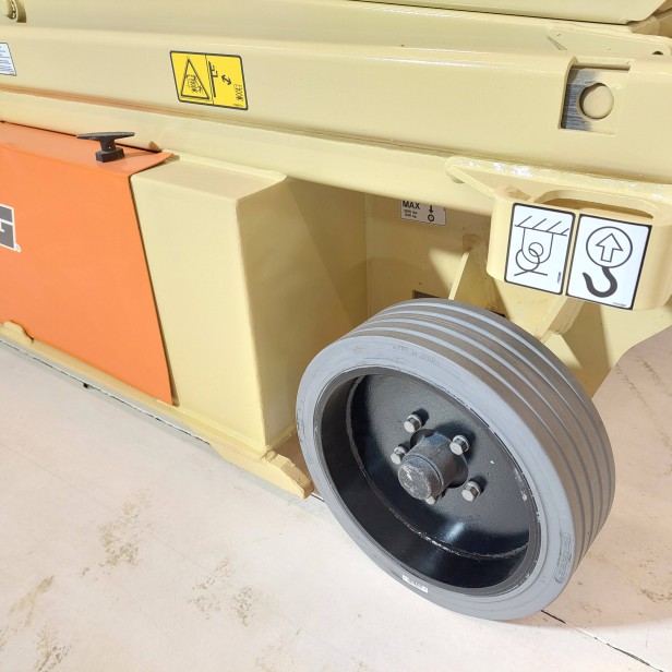  JLG 10RS ΜΕΤΑΧΕΙΡΙΣΜΕΝΗ ΨΑΛΙΔΩΤΗ ΠΛΑΤΦΟΡΜΑ-ΑΝΥΨΩΤΙΚΟ ΑΤΟΜΩΝ   (2015) 11,75M  320KG